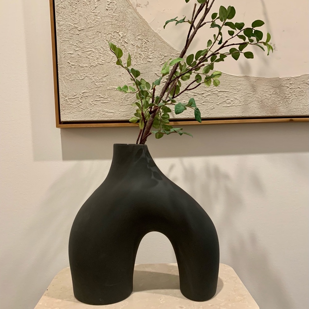 H&M Home Stoneware Black Vase in original box